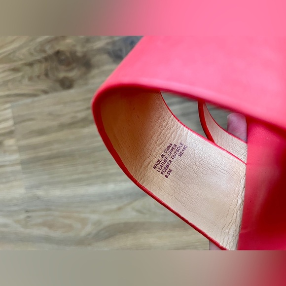 MICHAEL KORS PRATT SANDAL GRAPFRUIT SIZE 8.5 EUC - Picture 5 of 5